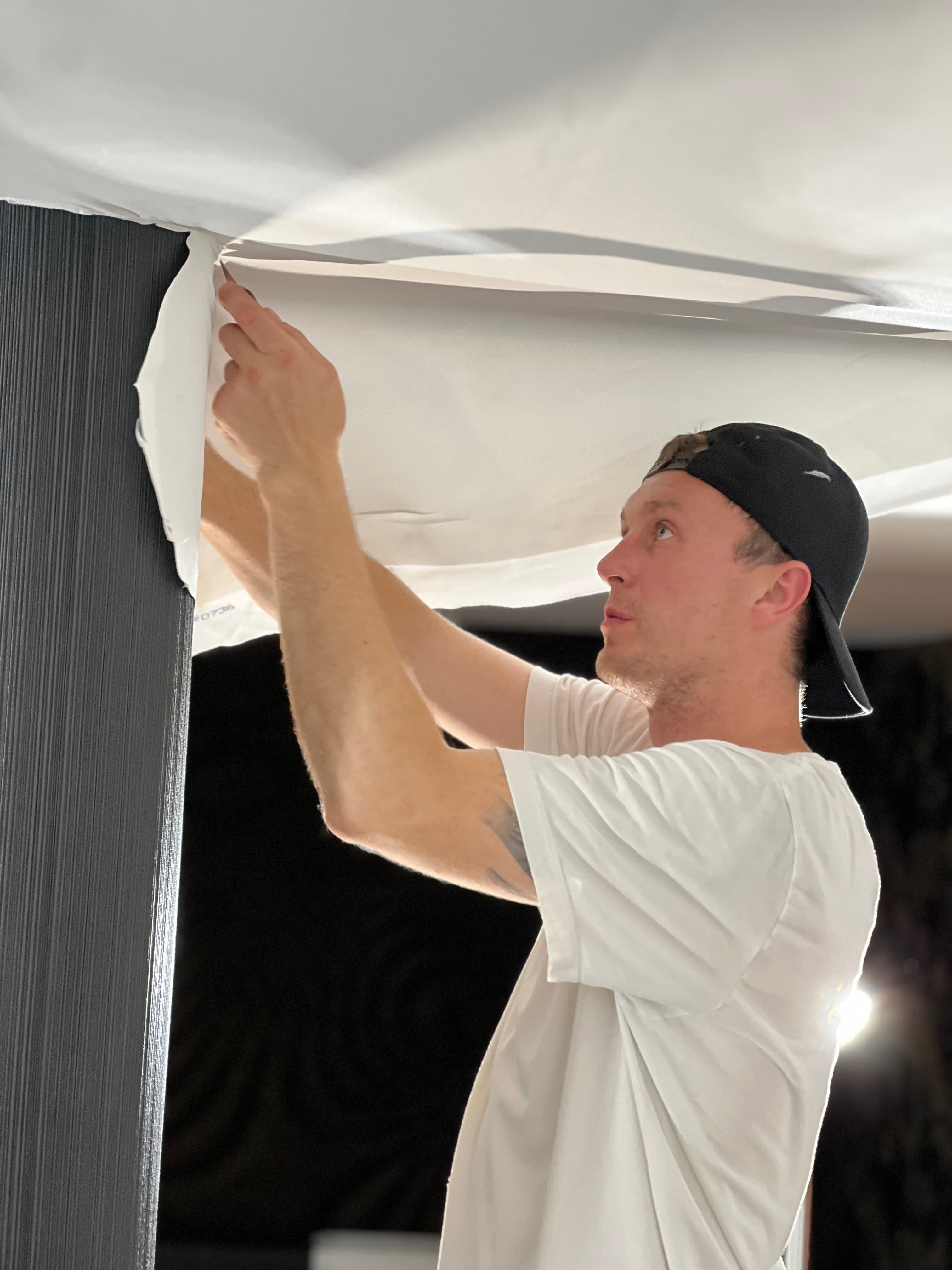 Ein STRETCH-Montagepartner bei der Arbeit